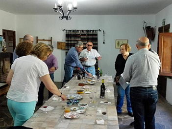 Visita guiada y aperitivo en Cortijo El Cura en Laujar de Andarax